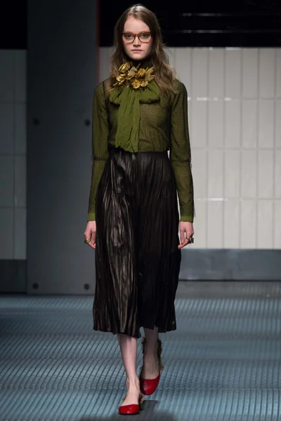 Look 36